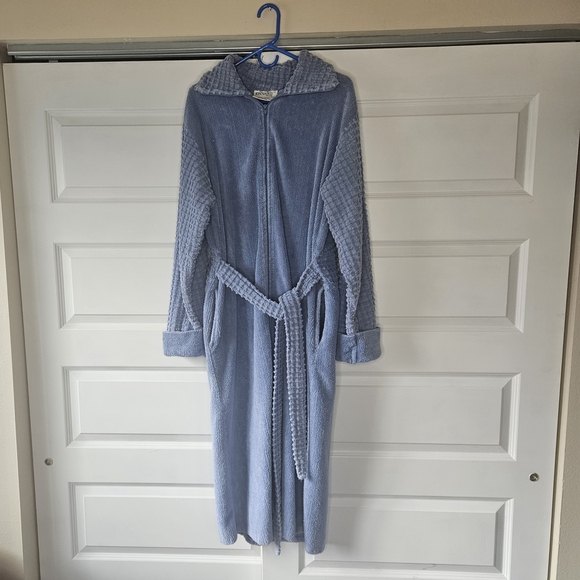 VINTAGE Kinnaird Ireland Blue Cotton Chenille Zip Front Maxi Robe - Size Small